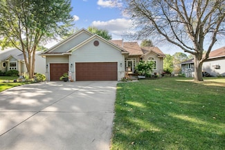 1221 Cuylle Bay, Faribault, MN 55021