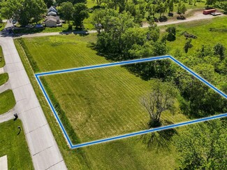 4465 NE 19th Ave, Des Moines, IA 50317