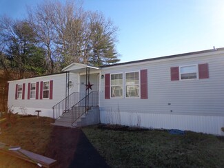 32 Sycamore Dr, Kingston, MA 02364