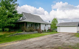 1380 Willow Creek Ln, Riverside, IA 52327