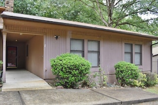 22 Reddina Ln, Hot Springs Village, AR 71909