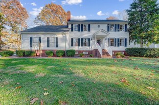 112 Fox Chase Ln, Forest, VA 24551