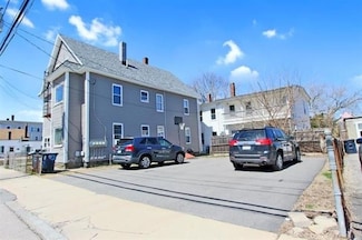 60 Whitney St, Nashua, NH 03064