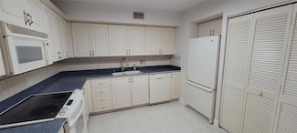 2818 N 46th Ave Unit K585, Hollywood, FL 33021