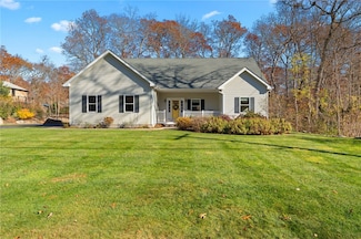 7 Stenton Ave, Westerly, RI 02891