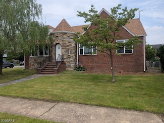 532 Piaget Ave, Clifton, NJ 07011
