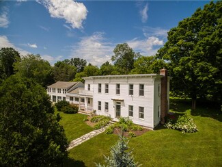 1282 Beech St, Manchester Center, VT 05255
