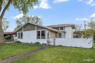 1020 Hahn Place, West Chicago, IL 60185