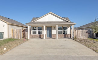 5707 Saint Emma Dr, Laredo, TX 78046