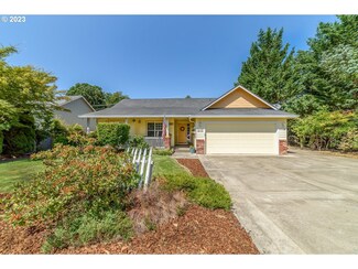 88126 Ruby Jean Ln, Veneta, OR 97487