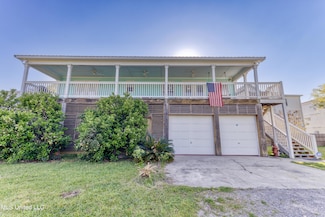 140 Holiday Ave, Pass Christian, MS 39571