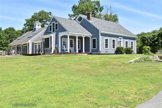 96 Sandra Lee Ln, Tiverton, RI 02878