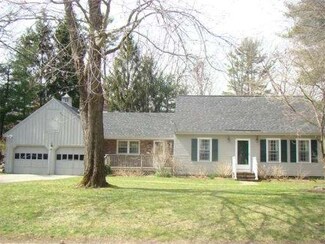 8 Candlewood Dr, Andover, MA 01810