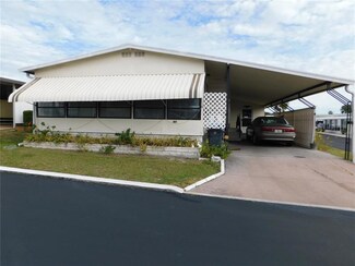 7116 El Torro St, Zephyrhills, FL 33541