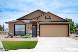 11873 Oak Crossing Dr, El Paso, TX 79936