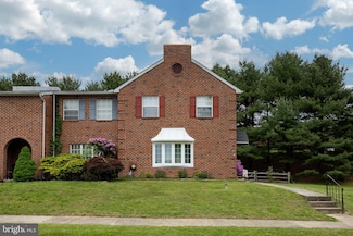 126 Lampeter Ct, Exton, PA 19341