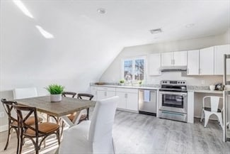 22 Pacific St Unit 2, Rockland, MA 02370