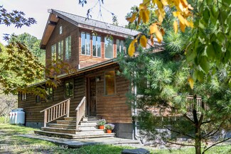40 Grove Rd, Willow, NY 12495