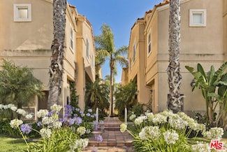 1630 E Palm Ave Unit 5, El Segundo, CA 90245