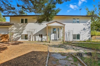 8920 E Schwachtgen Branch Rd, Chattaroy, WA 99003