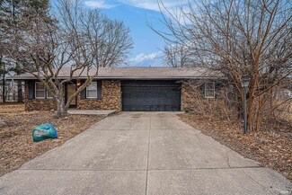 57932 & 57934 Ball Dr, Elkhart, IN 46517