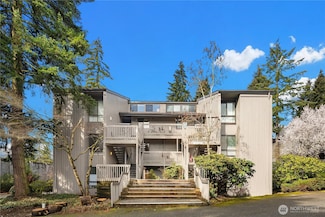 10922 NE 34th Place Unit 3, Bellevue, WA 98004
