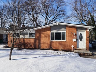 129 Tower Dr, Saline, MI 48176