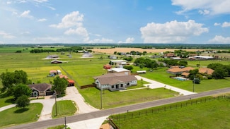 760 County Road 124, Georgetown, TX 78626