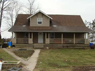 2052 N 250 E, Camden, IN 46917