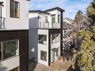 8668 13th Ave NW, Seattle, WA 98117