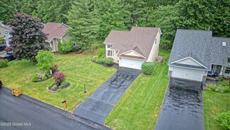 28 Woodthrush Ct, Ballston Spa, NY 12020