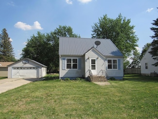 1207 3rd Ave, Brewster, MN 56119