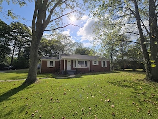 704 Davis St, Tullahoma, TN 37388