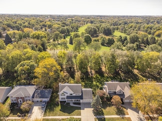 2209 Countryside Ln, Freeport, IL 61032