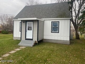 320 Vance Ave S Unit STH, Erskine, MN 56535