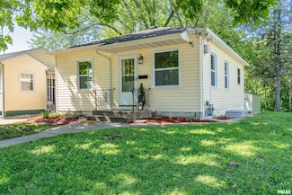 1814 E 13th St, Davenport, IA 52803