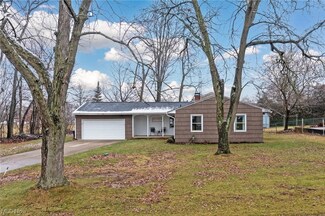 1901 Red Oak Dr, Mansfield, OH 44904