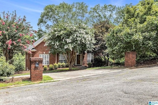 1504 Moss Stone Cir, Birmingham, AL 35235
