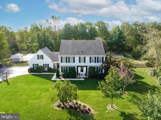 5 Colonial Ct, Tabernacle, NJ 08088