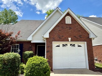 2809 Stonehedge Dr, Murfreesboro, TN 37128