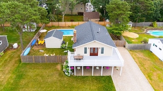 100 Madeline Rd, East Falmouth, MA 02536