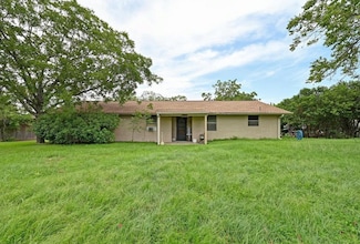 8724 Leisure Dr, Austin, TX 78754