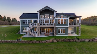 7595 Fisher Rd, Ontario, NY 14519
