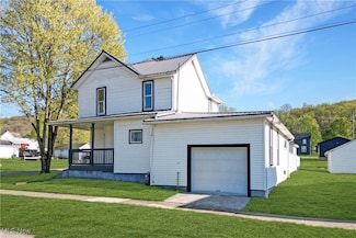 441 4th St, Bergholz, OH 43908