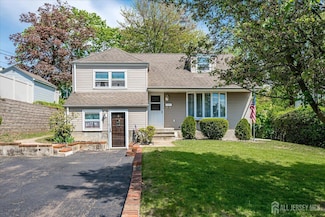 6 N Minnisink Ave, Parlin, NJ 08859