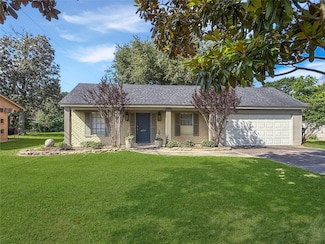 6215 Westgate Dr, Beaumont, TX 77706