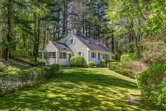 34 Carleton Rd, Hingham, MA 02043