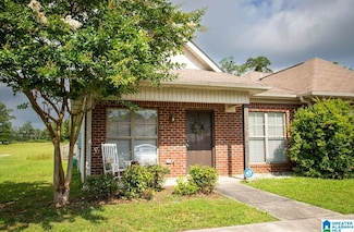 501 Castlebury Ln, Calera, AL 35040
