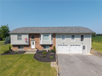 66 Sheldon St, Castile, NY 14427
