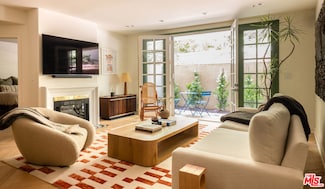 575 S Barrington Ave Unit 106, Los Angeles, CA 90049